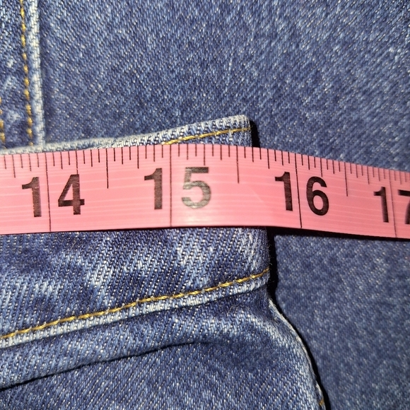 A pair of Ralph Lauren ladies denim flare leg jeans in a size 9/10. 100% cotton - Picture 8 of 8